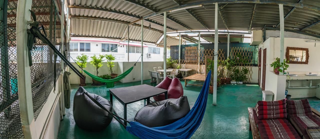 New Road Guest House Bangkok Exterior photo
